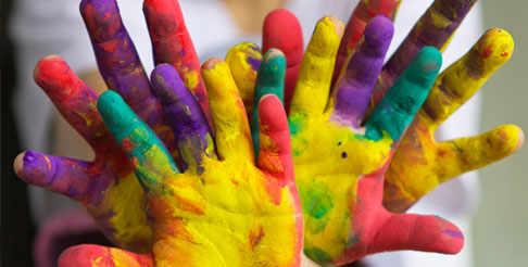 kids-hands-paint